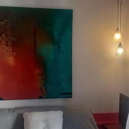 Locart Estate Exressionism Apartment *