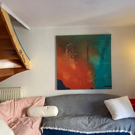 Locart Estate Exressionism *