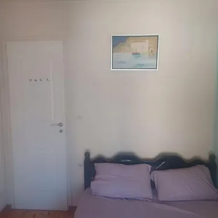 Apartment Locart Estate Exressionism *