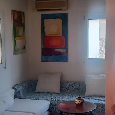 Locart Estate Exressionism *