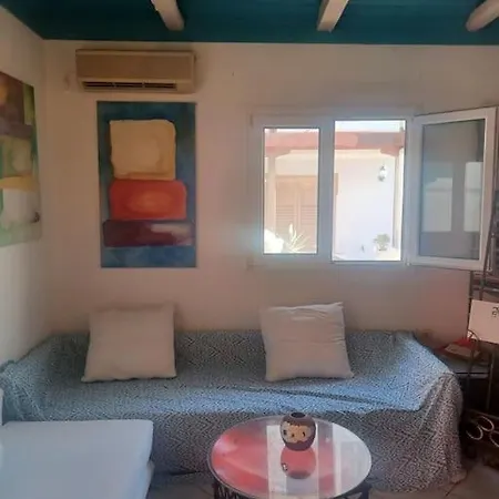 Locart Estate Exressionism Apartment